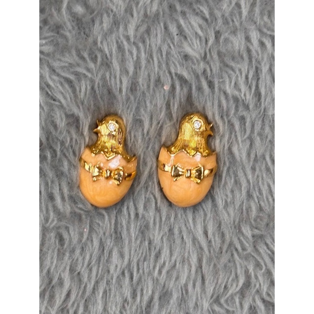 Avon‎ Vintage Gold Tone Hatching Chick Easter Egg Rhinestone Stud Earrings Peach